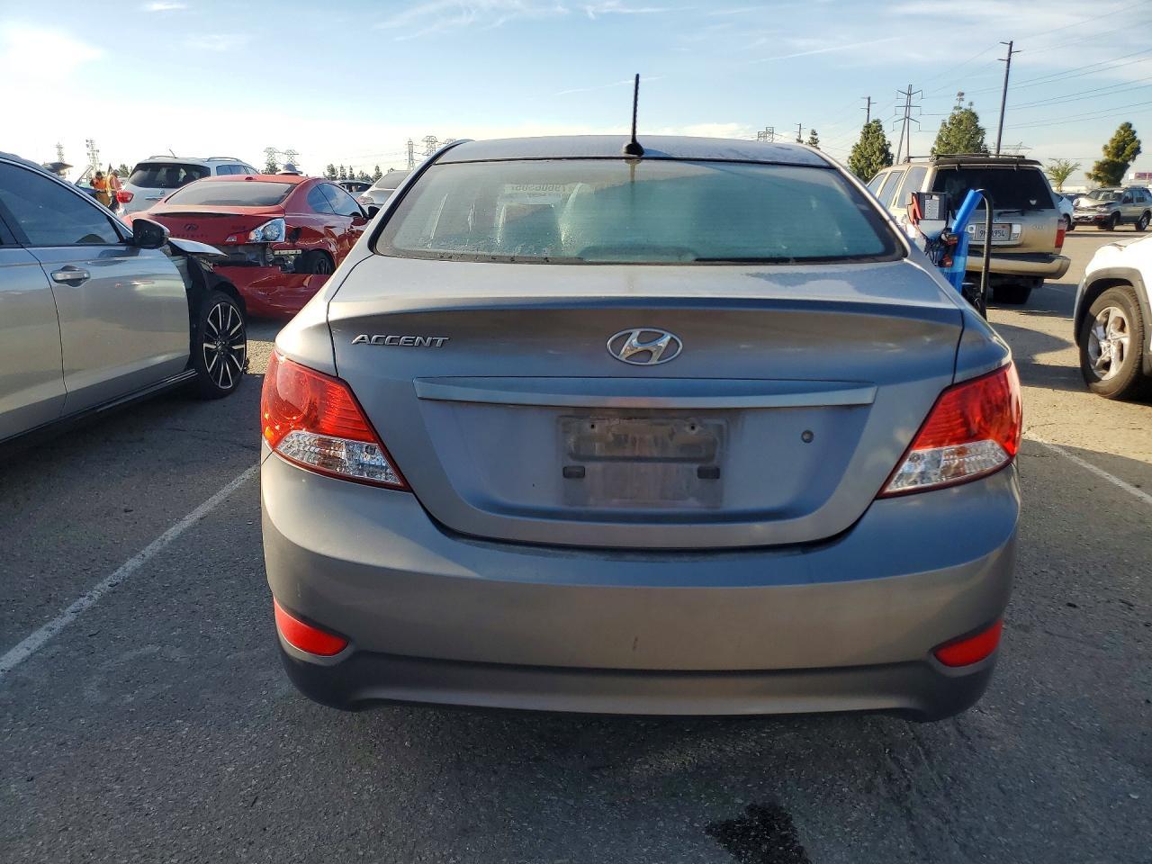 2014 Hyundai Accent gls