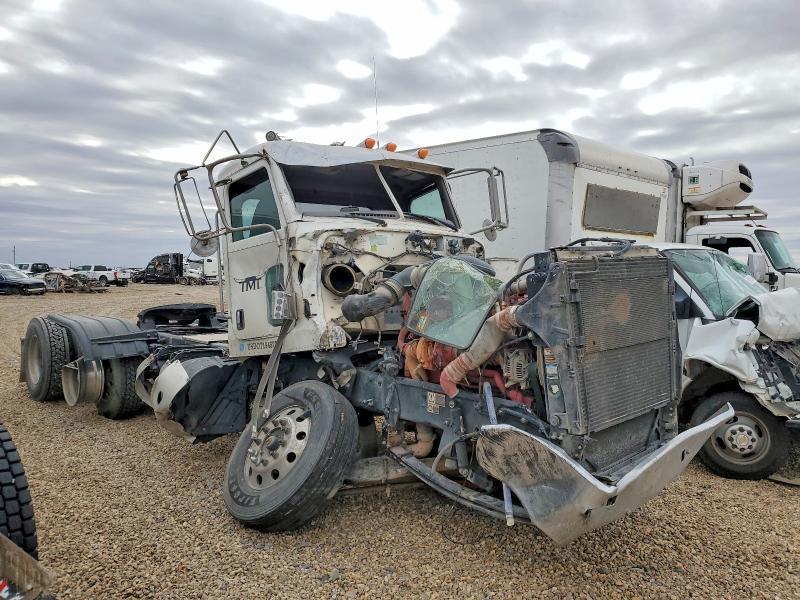 2022 Peterbilt 389 Semi Truck