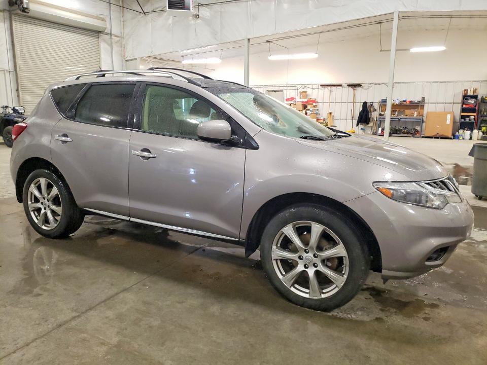 2012 Nissan Murano s