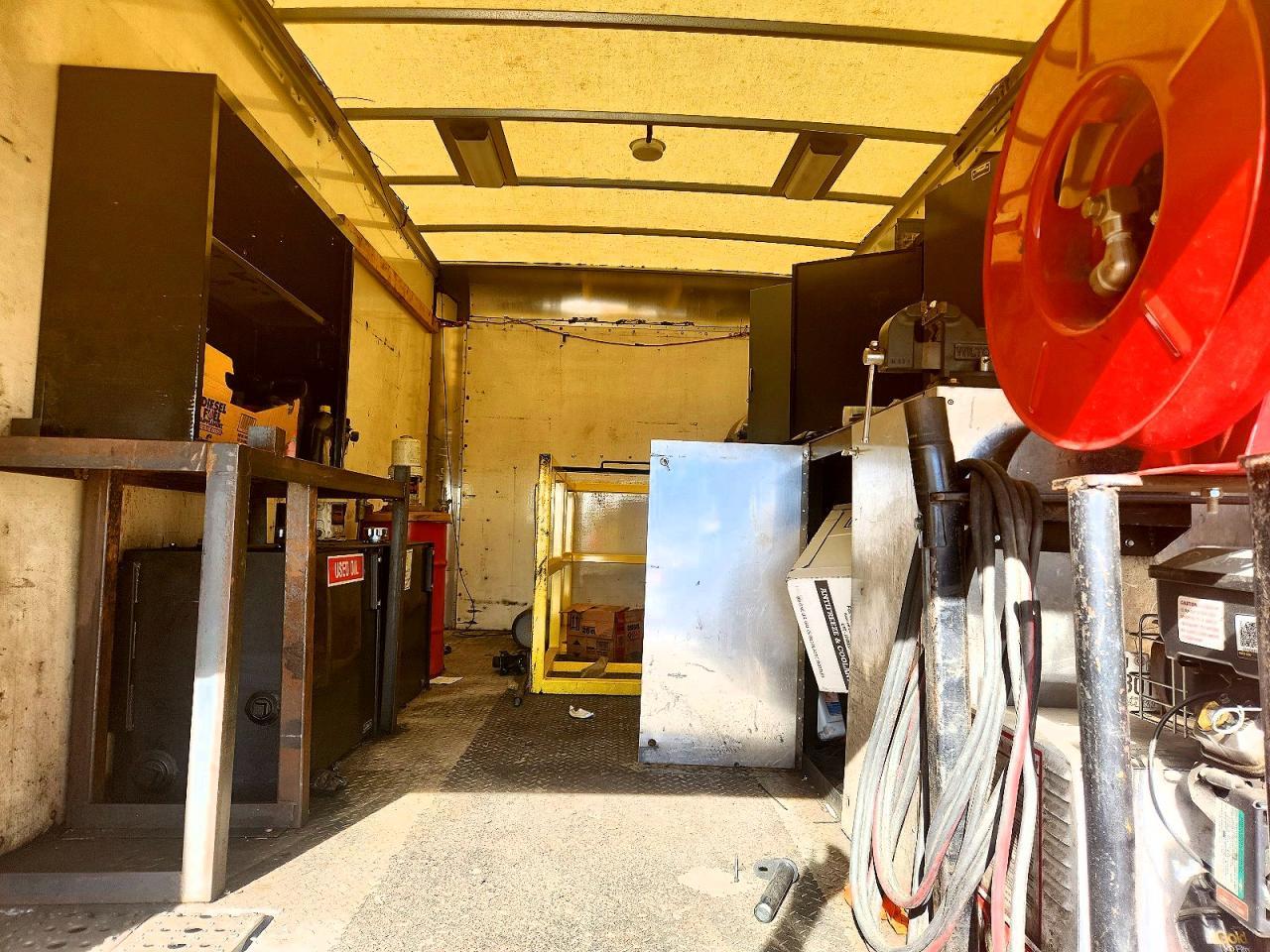 2008 GMC Savana BOX Truck