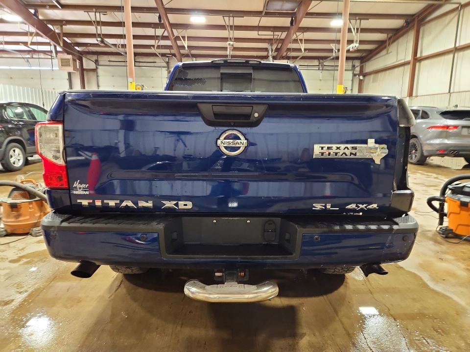 2017 Nissan Titan XD SL