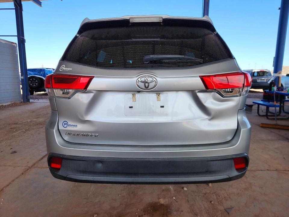 2018 Toyota Highlander le