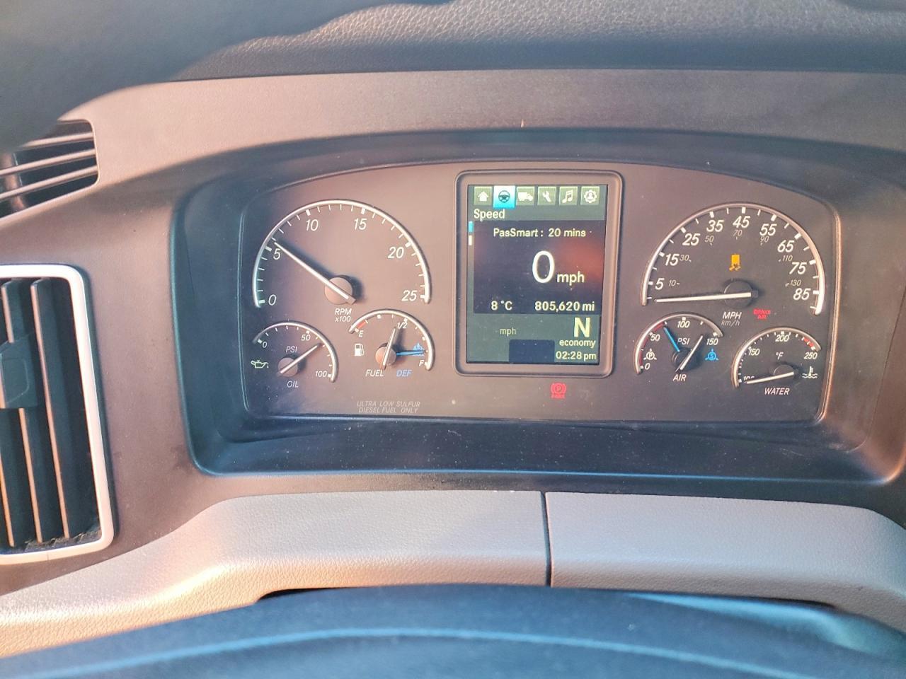 2019 Freightliner Cascadia 126