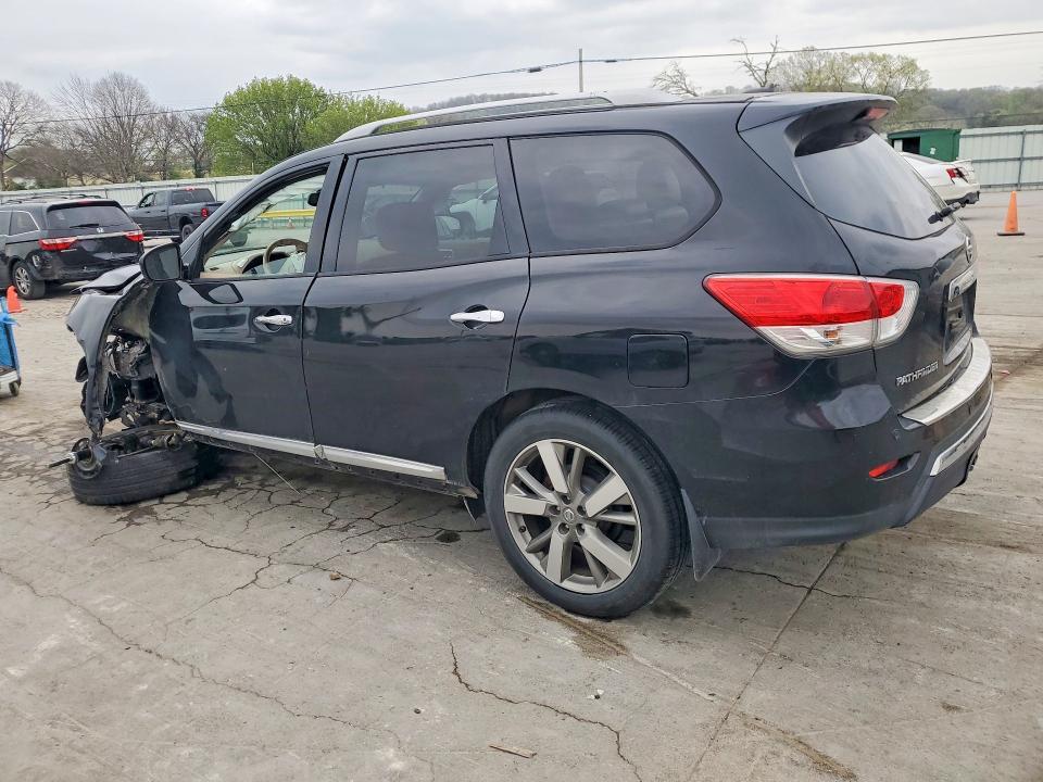 2014 Nissan Pathfinder s