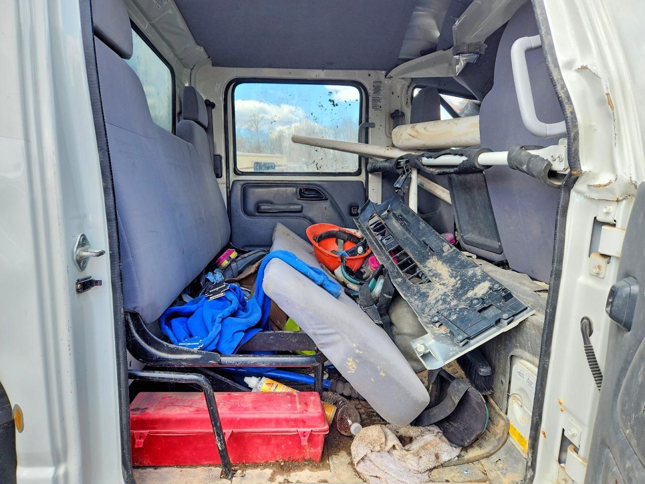 2021 Isuzu NRR BOX Truck