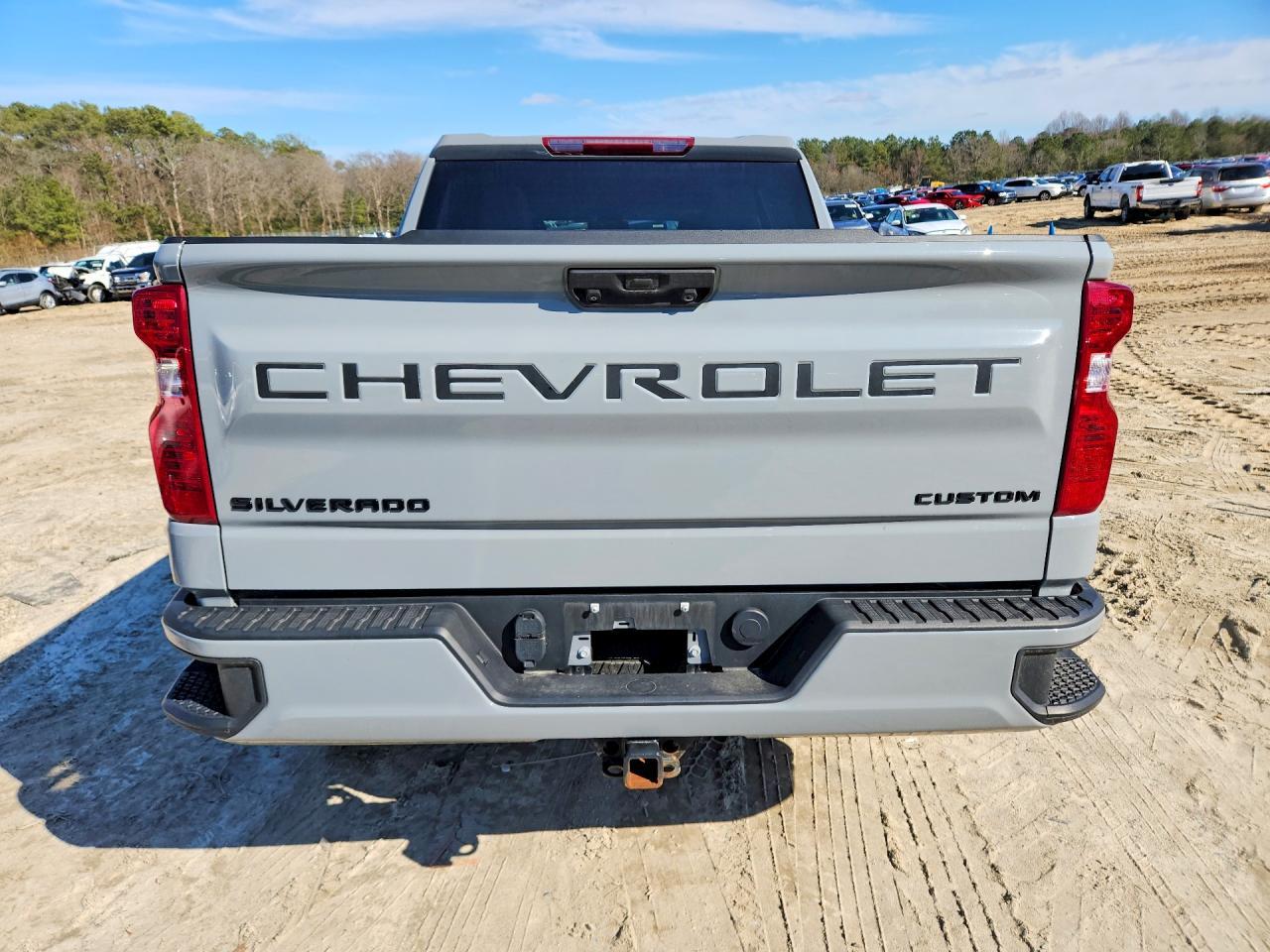 2024 Chevrolet Silverado K1500 Custom