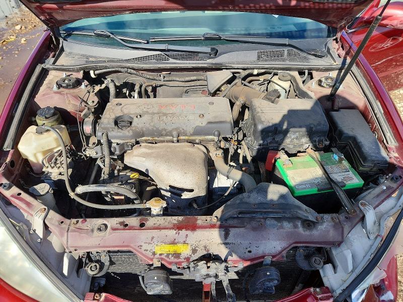 2004 Toyota Camry le