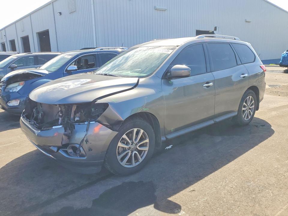 2015 Nissan Pathfinder s