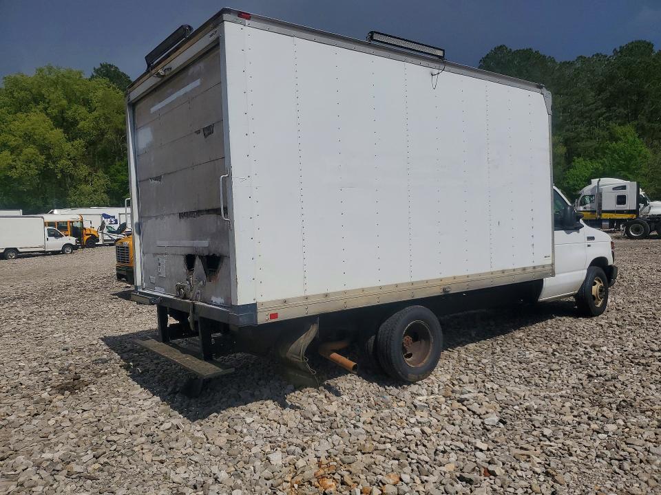 2013 Ford E350 BOX Truck