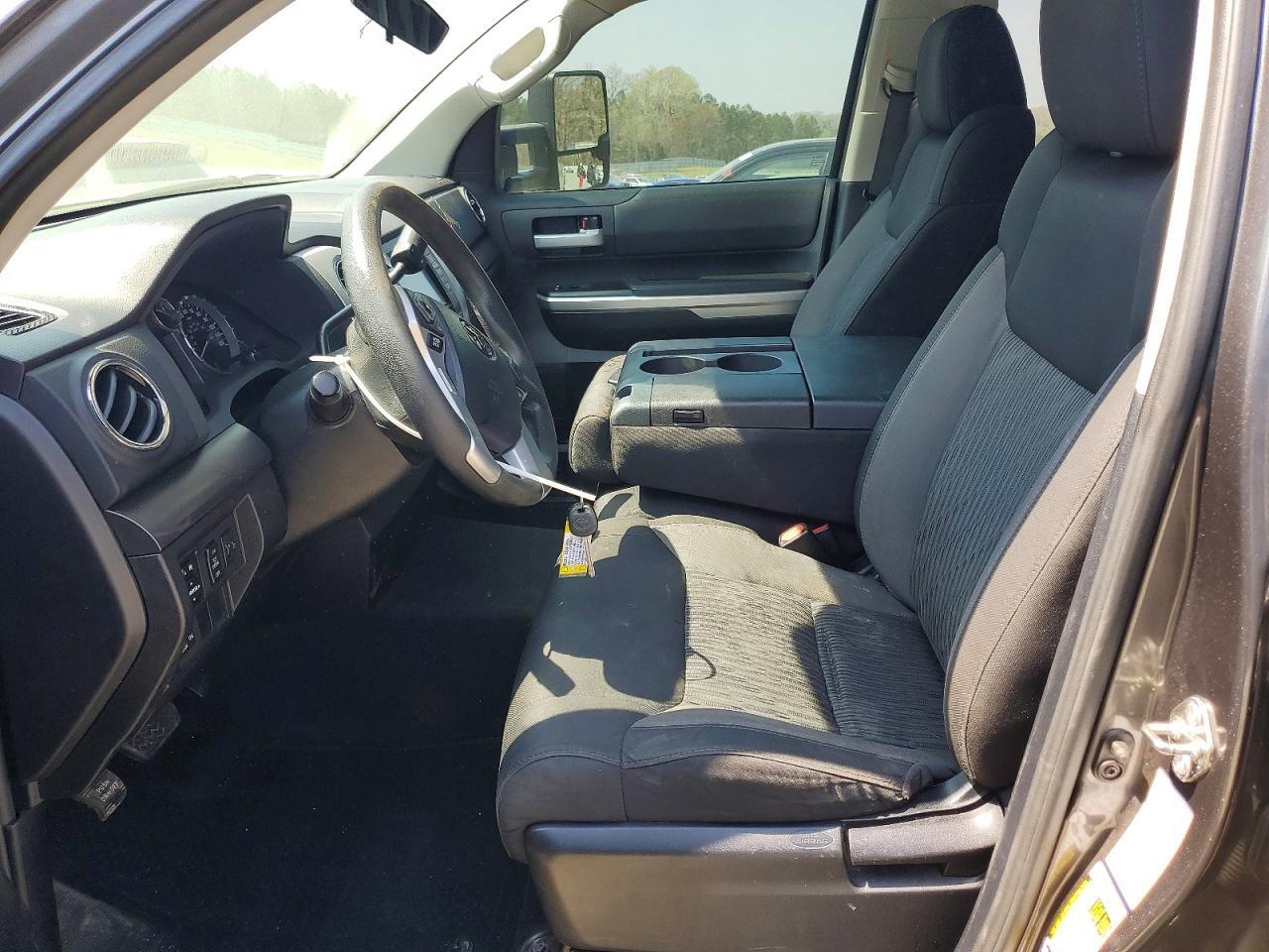 2014 Toyota Tundra SR5