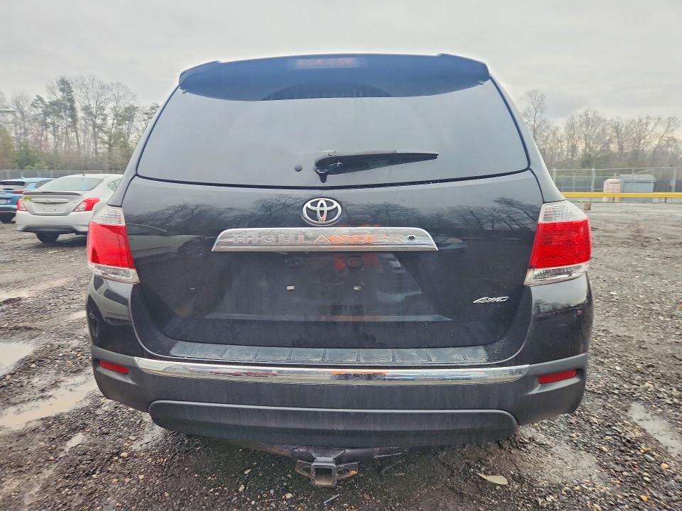 2013 Toyota Highlander se