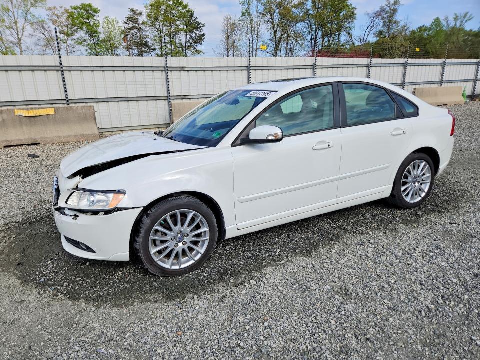 2010 Volvo S40 2.4i