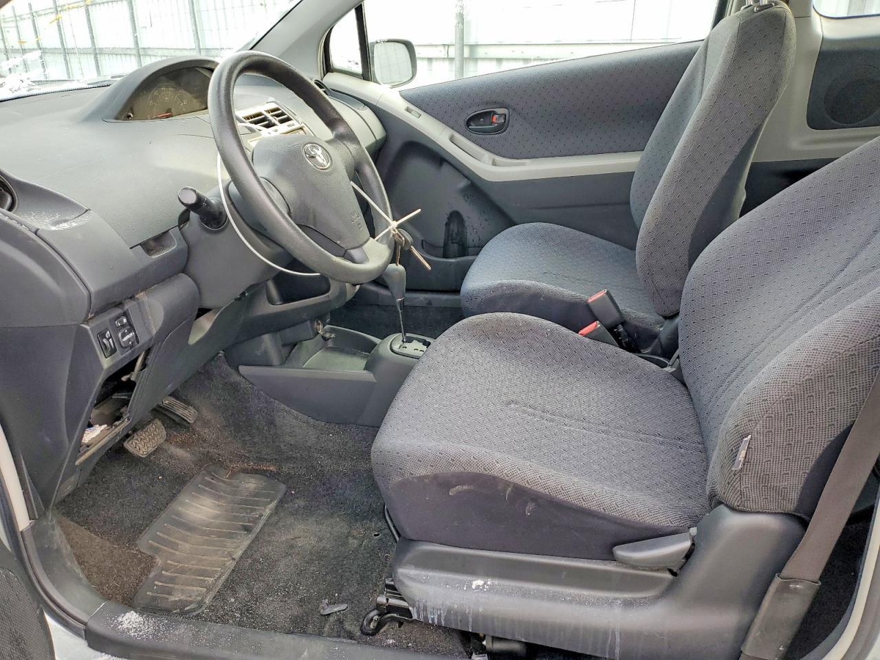 2009 Toyota Yaris Base