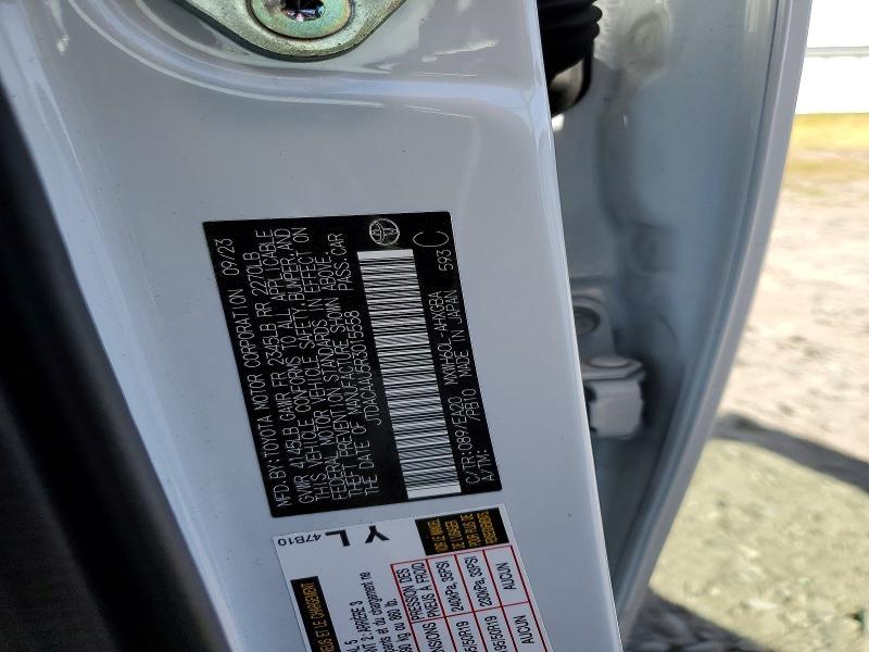 2024 Toyota Prius xle