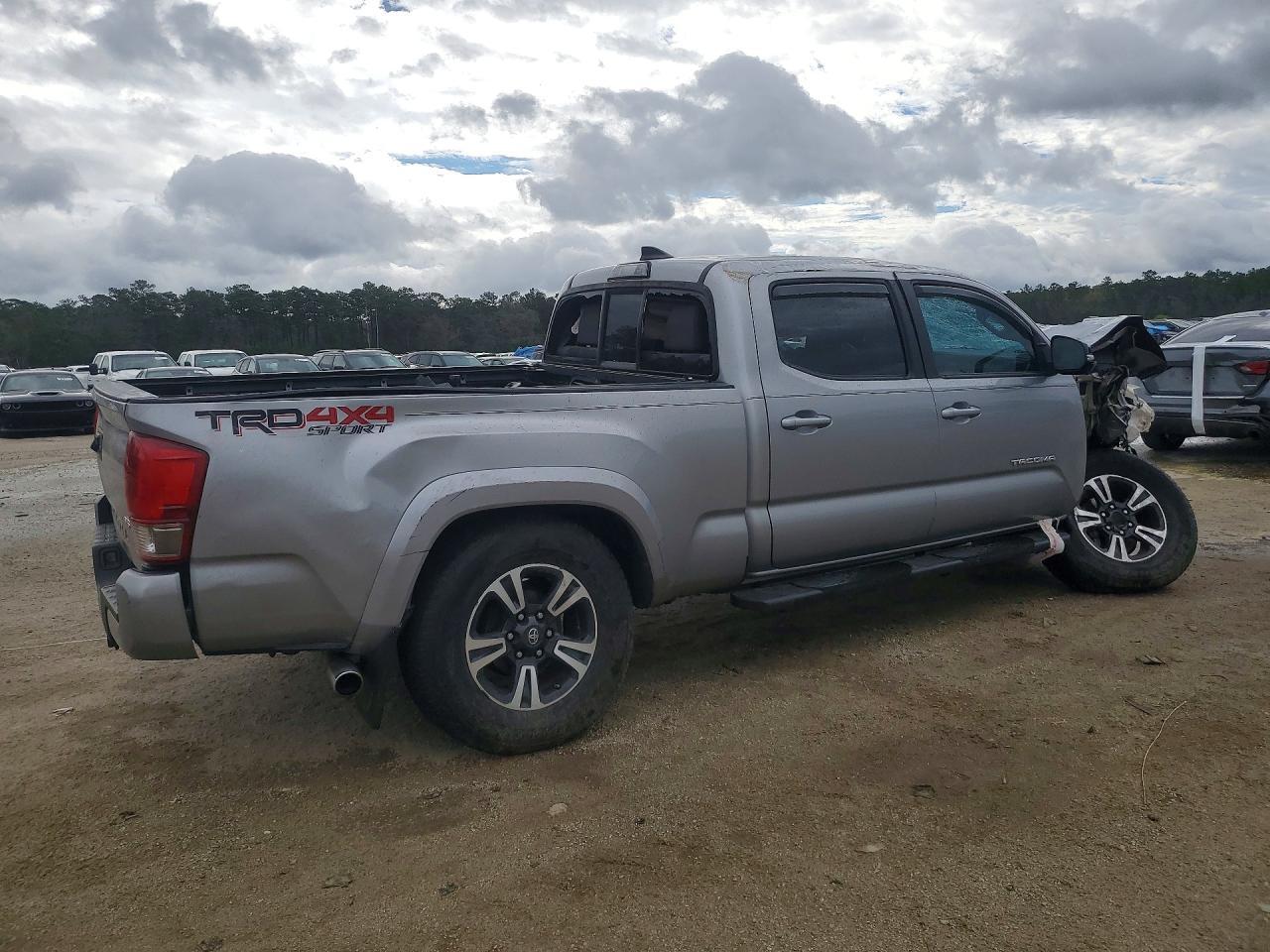 2016 Toyota Tacoma TRD Sport