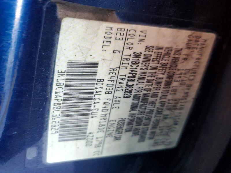 2011 Nissan Versa 1.8 s