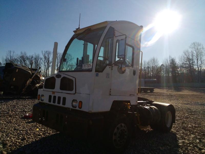 2016 Autocar Llc 2016 Autocar XSPOTTER-OFF Yard Truck