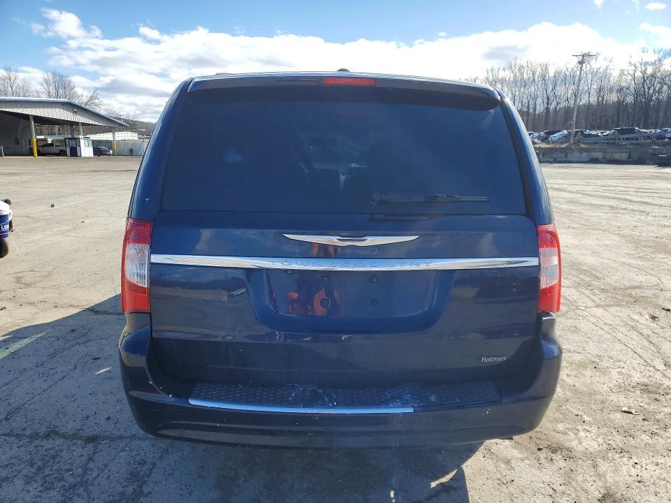 2013 Chrysler Town & Country Touring