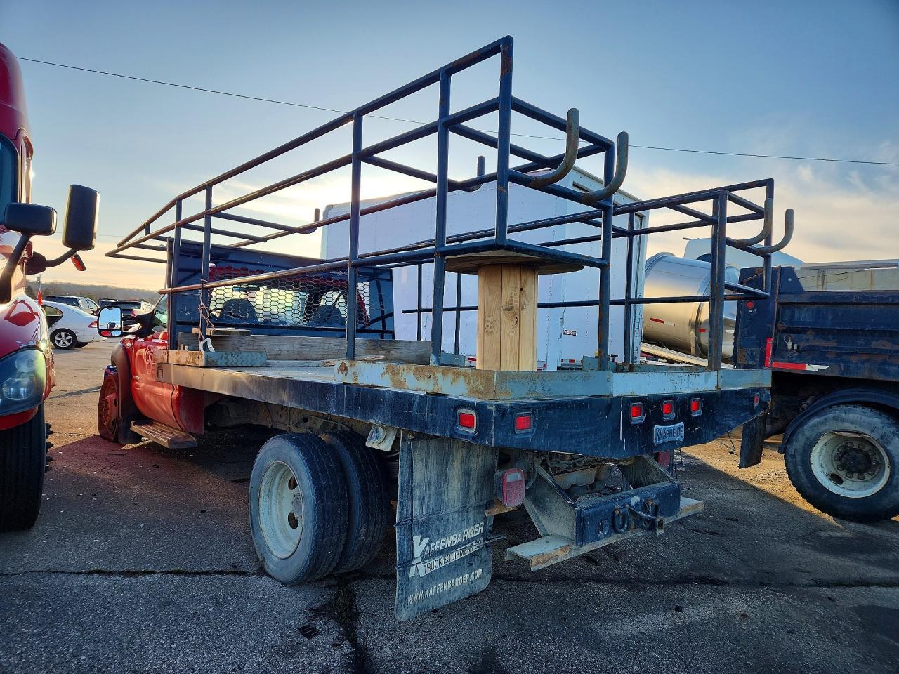 2007 Ford F550 Super Duty Flatbed Truck