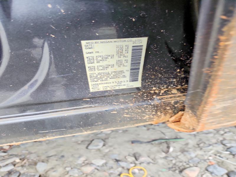 2014 Nissan Titan SV