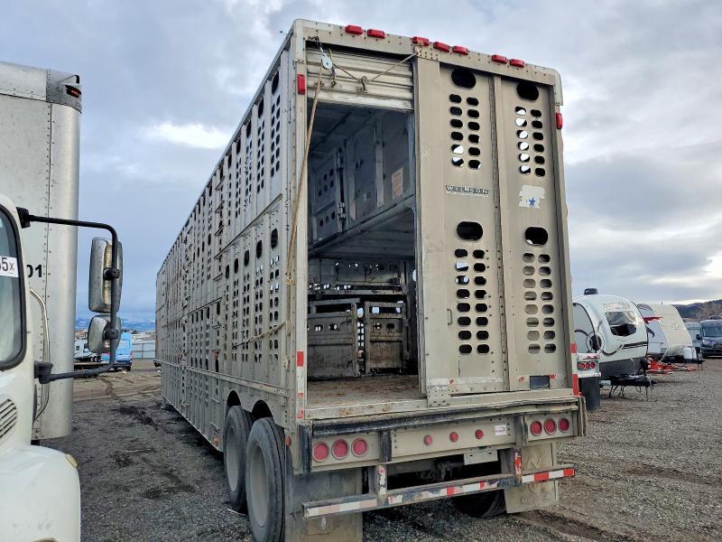 2000 Wilson PSD CL302 Livestock Trailer