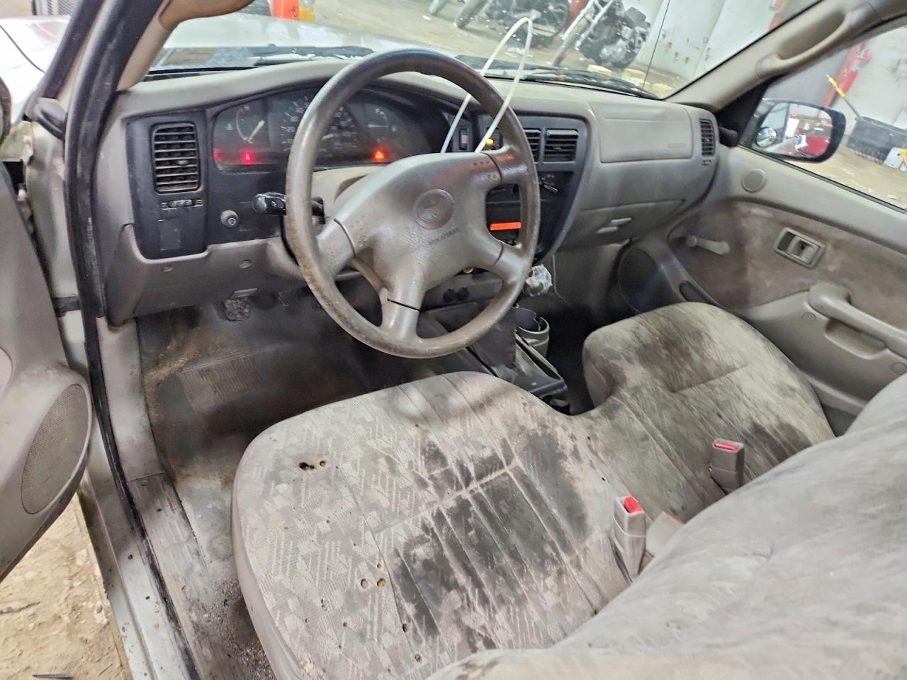 2002 Toyota Tacoma Base