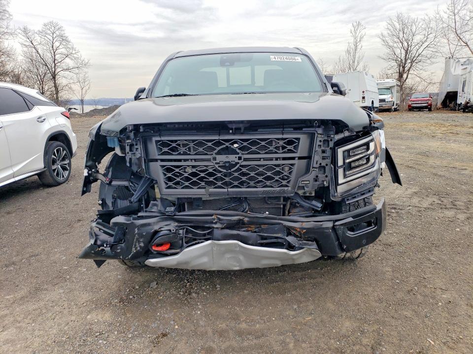 2024 Nissan Titan PRO-4X