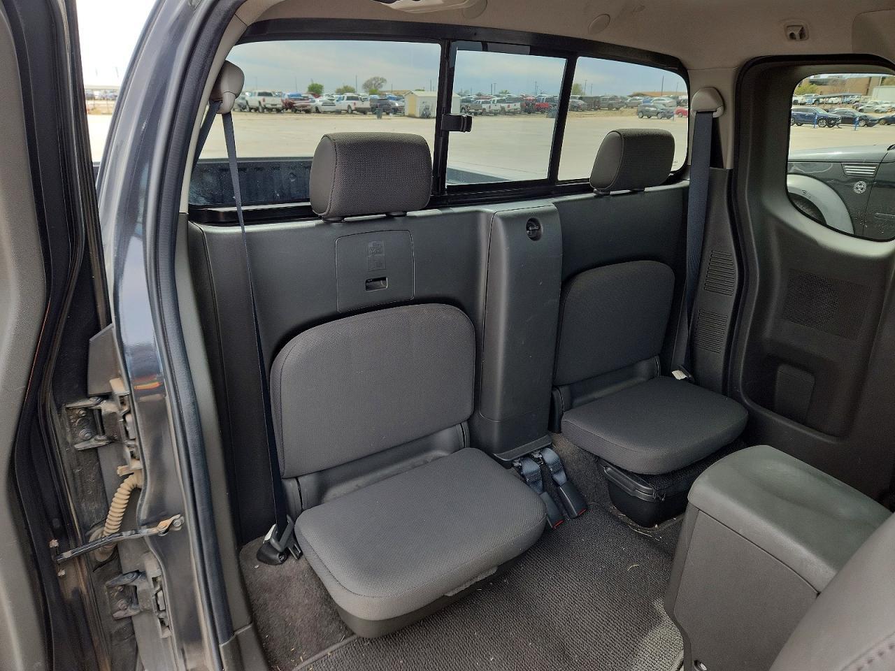 2010 Nissan Frontier SE V6