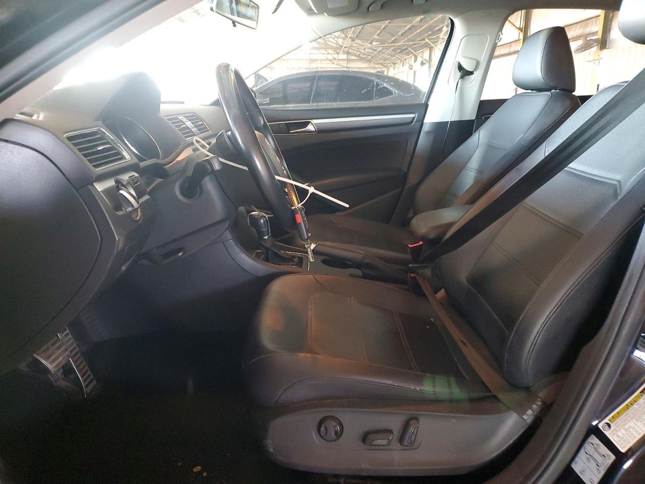 2018 Volkswagen Passat s