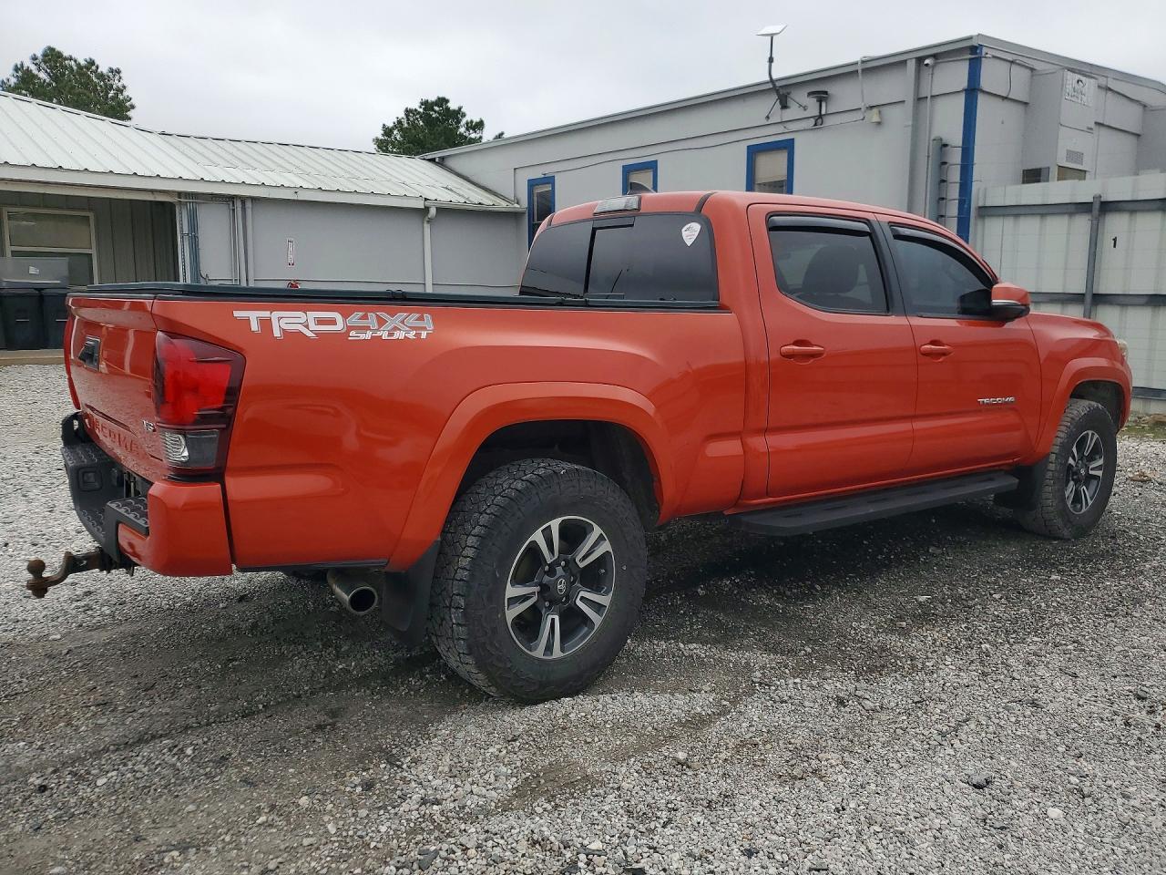 2018 Toyota Tacoma TRD Sport