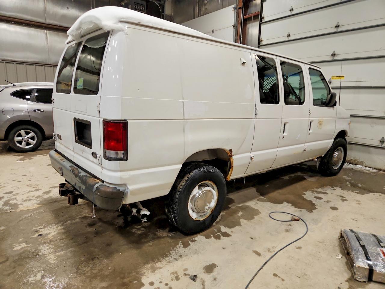 2000 Ford Econoline E350 Super Duty Van