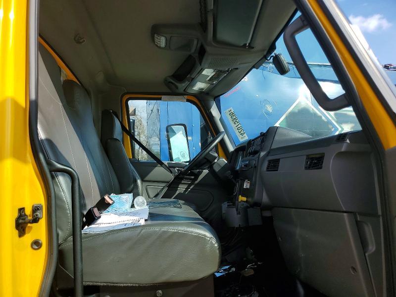 2023 International MV607 BOX Truck