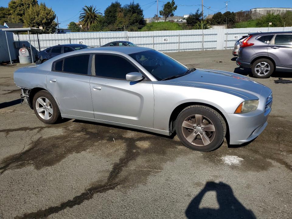 2012 Dodge Charger se