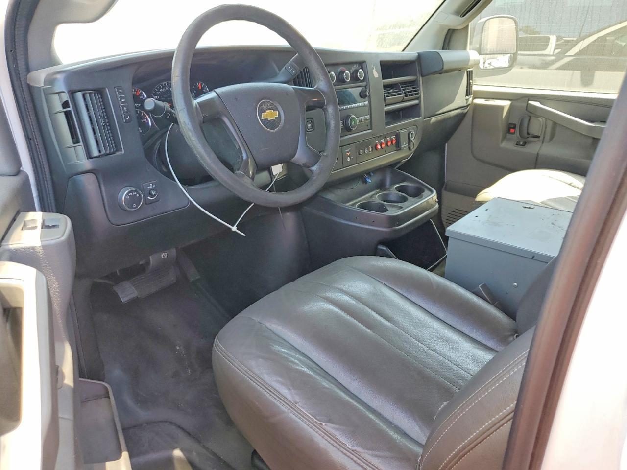 2016 Chev Rolet Express 2500 Cargo Utility / Service Van