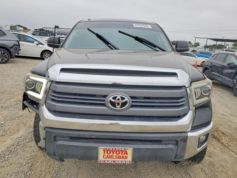 2014 Toyota Tundra SR5