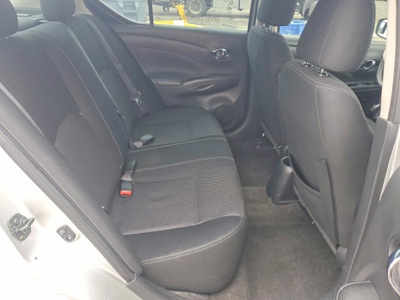 2017 Nissan Versa 1.6 sv