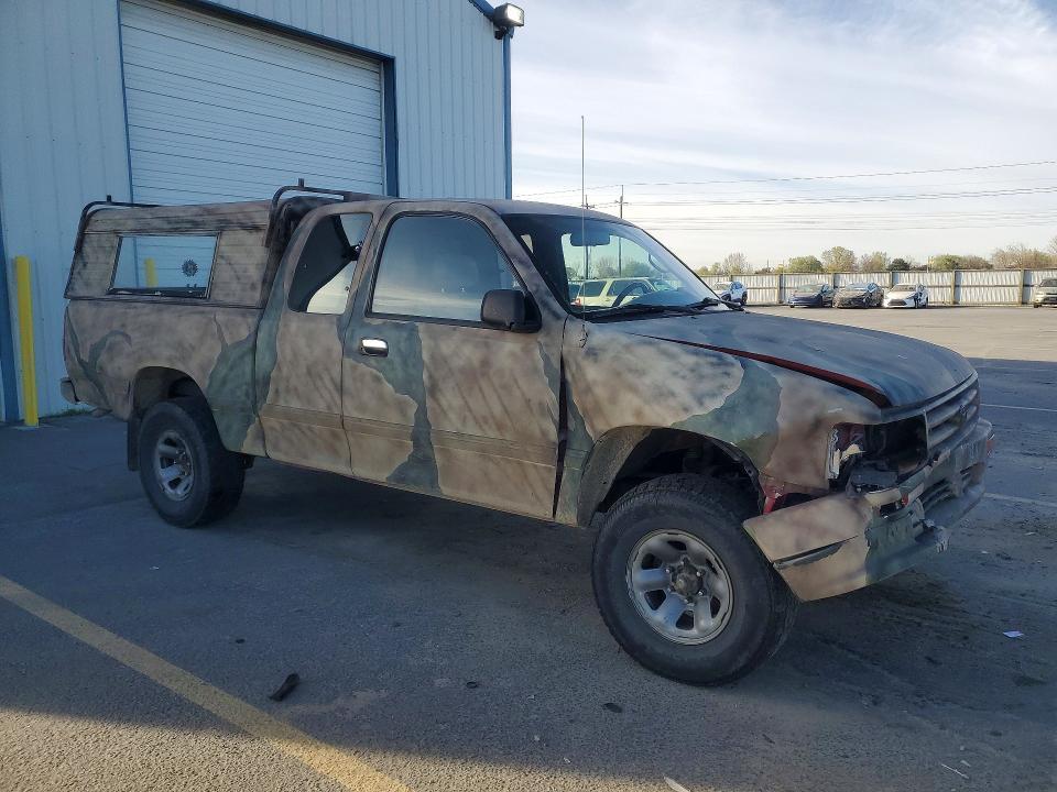 1995 Toyota T100 DX