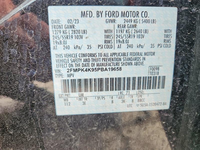 2023 Ford Edge Titanium