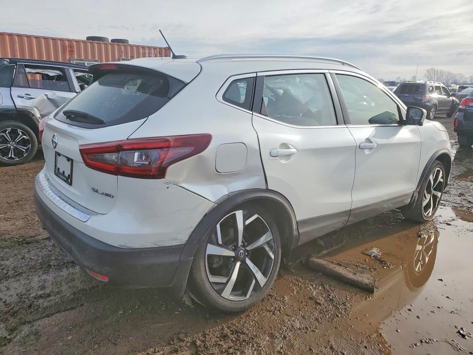 2022 Nissan Rogue Sport sl