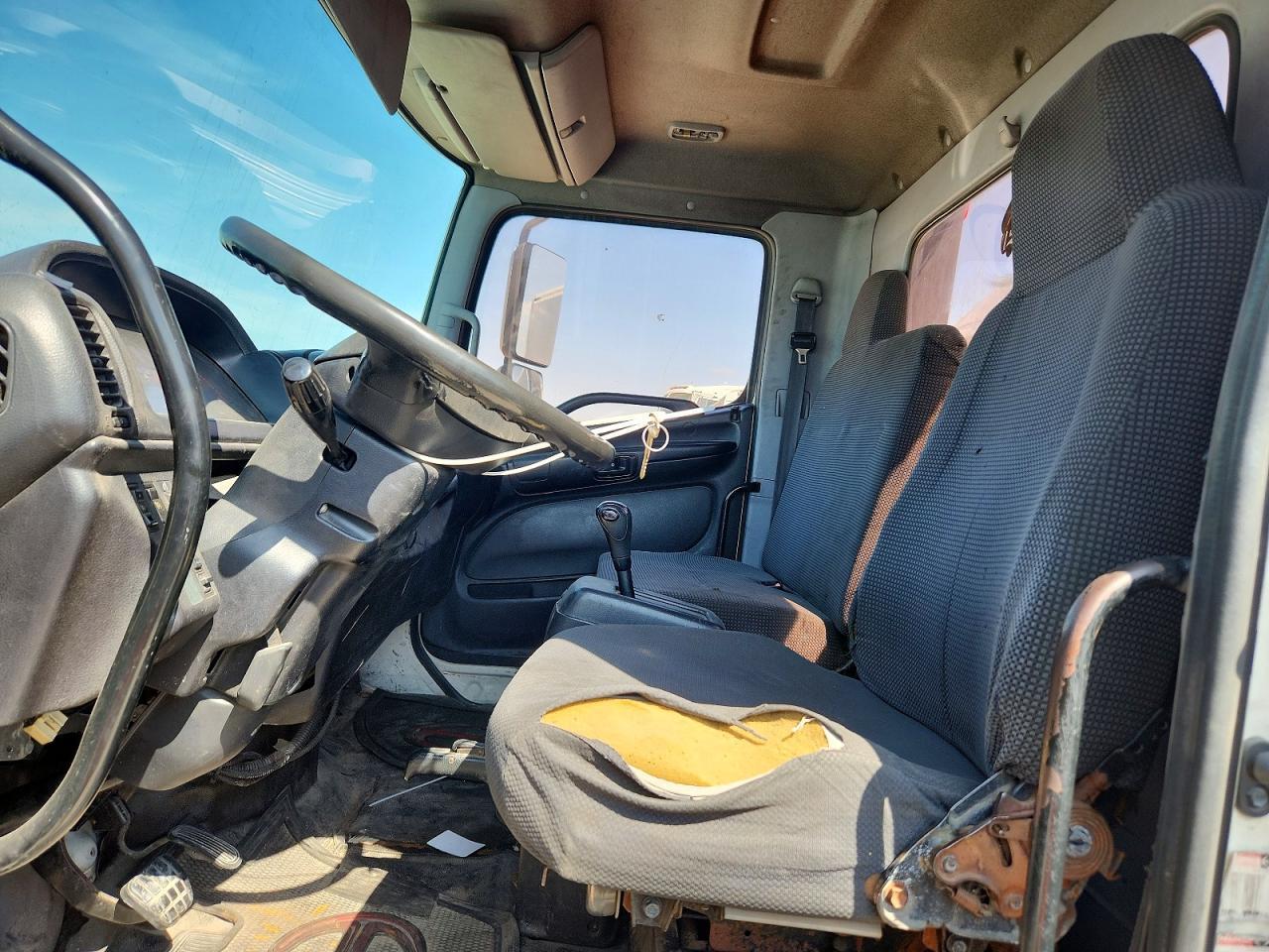 2009 Hino 258 Rollback Truck