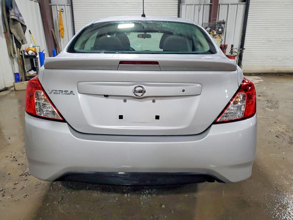 2019 Nissan Versa s Plus