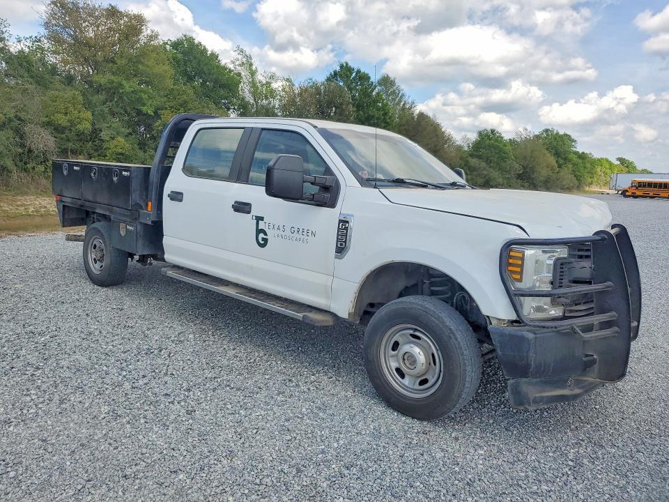 2019 Ford F250 Super Duty Flatbed Truck
