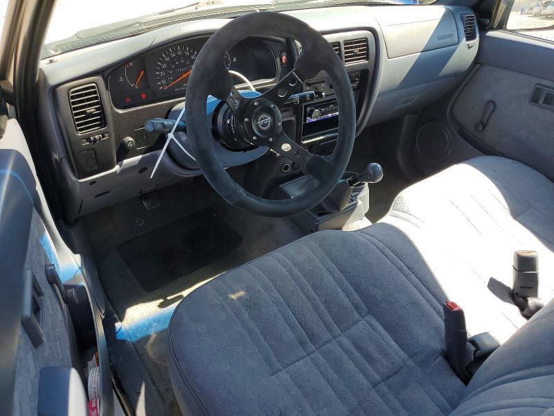 2000 Toyota Tacoma Base