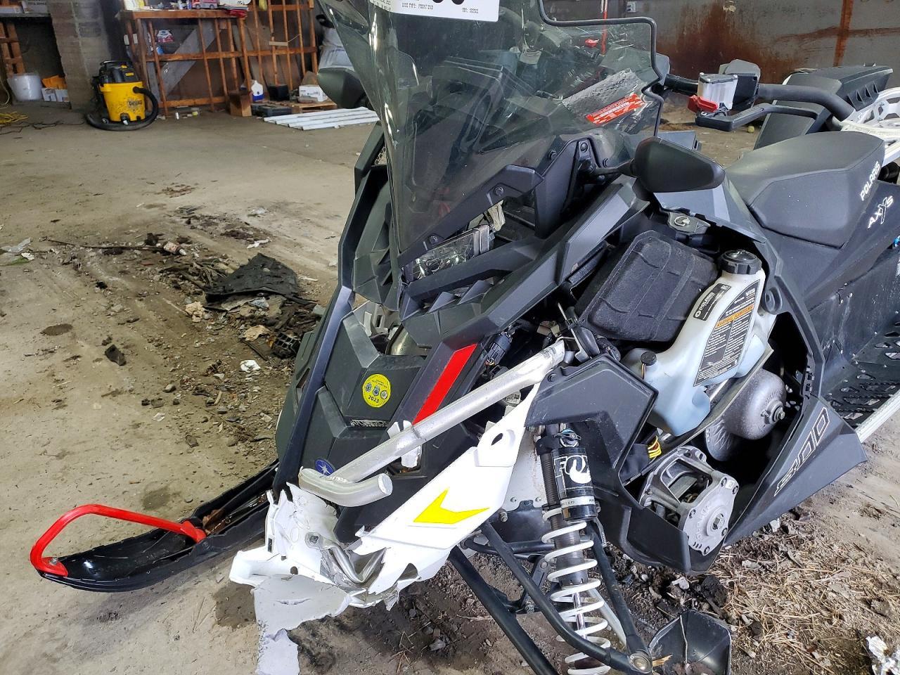 2016 Polaris Switchback Adventure