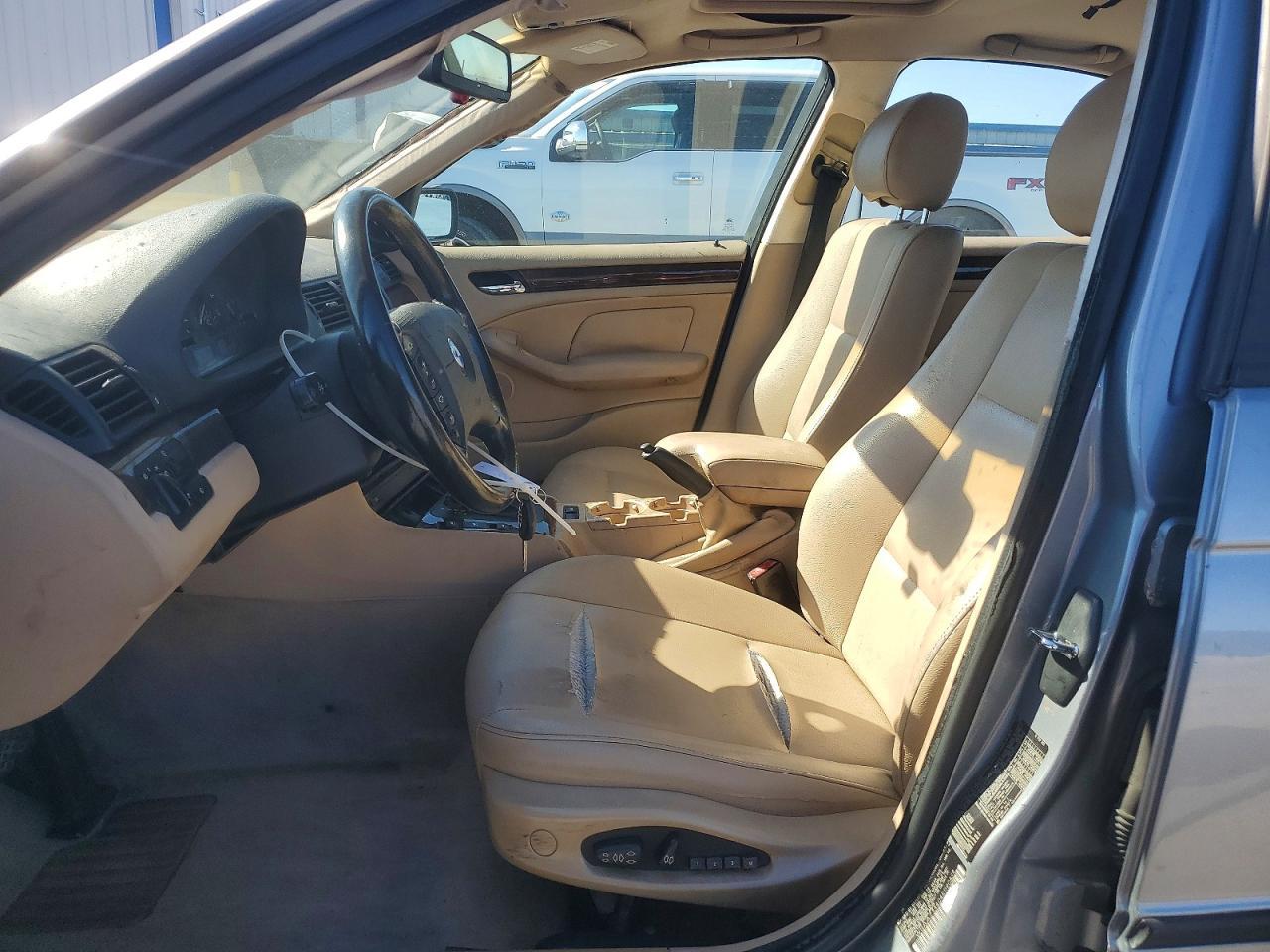 2004 BMW 325 is Sulev