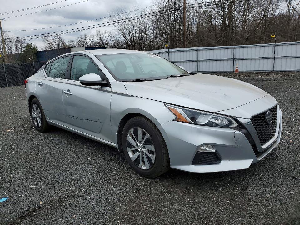 2020 Nissan Altima 2.5 s