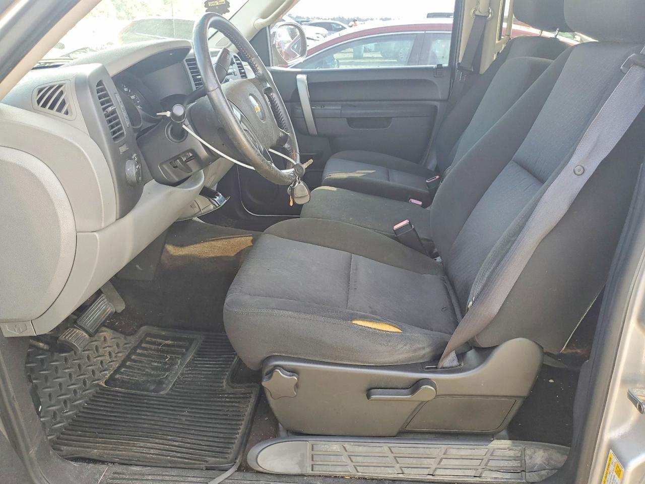 2011 Chevrolet Silverado C1500 LS