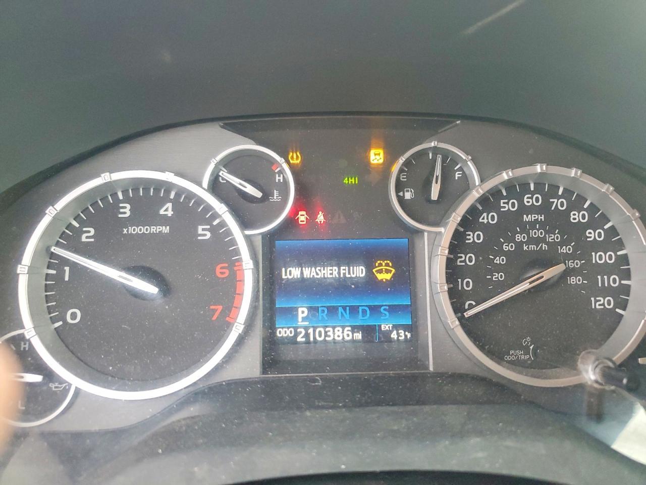 2017 Toyota Tundra SR5