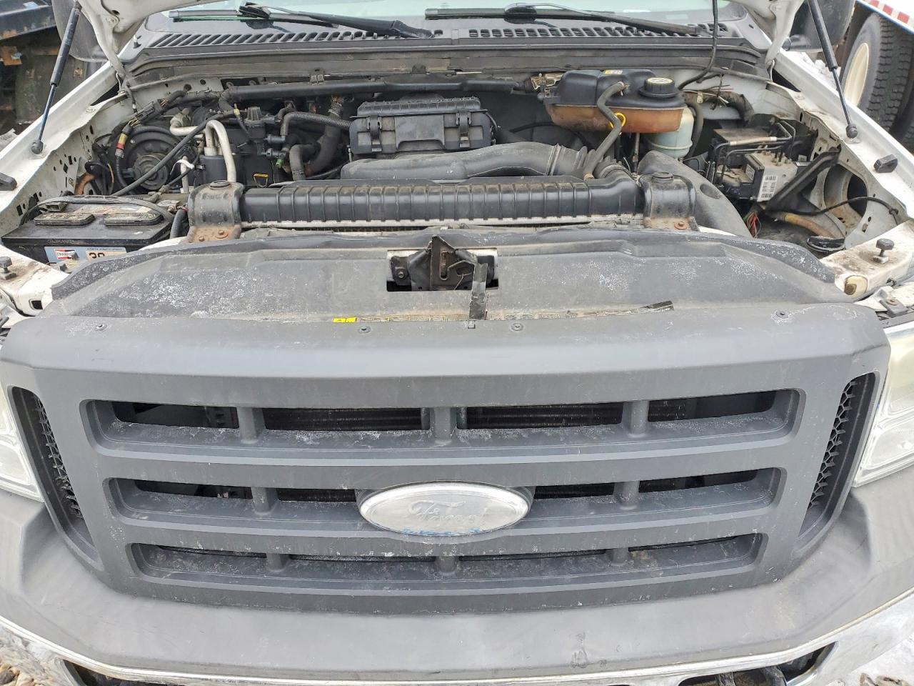 2005 Ford F350 Super Duty Flatbed Truck