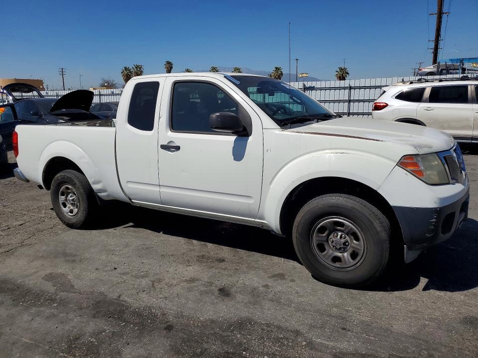2015 Nissan Frontier S